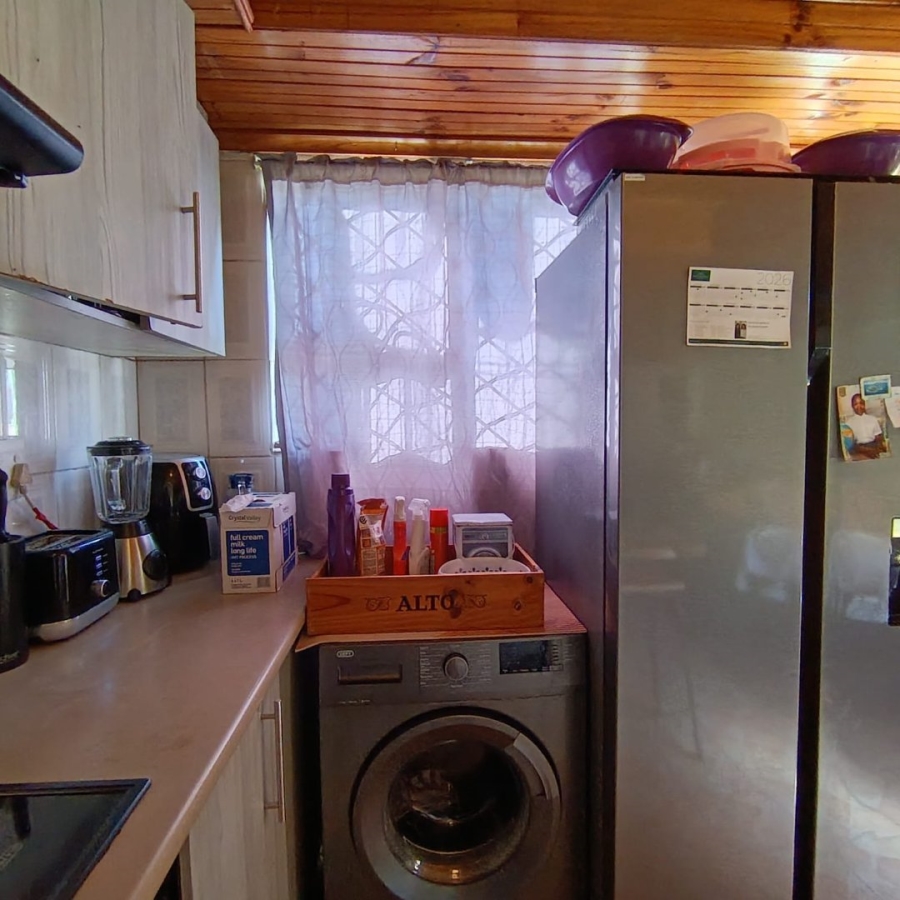 2 Bedroom Property for Sale in Delft Western Cape